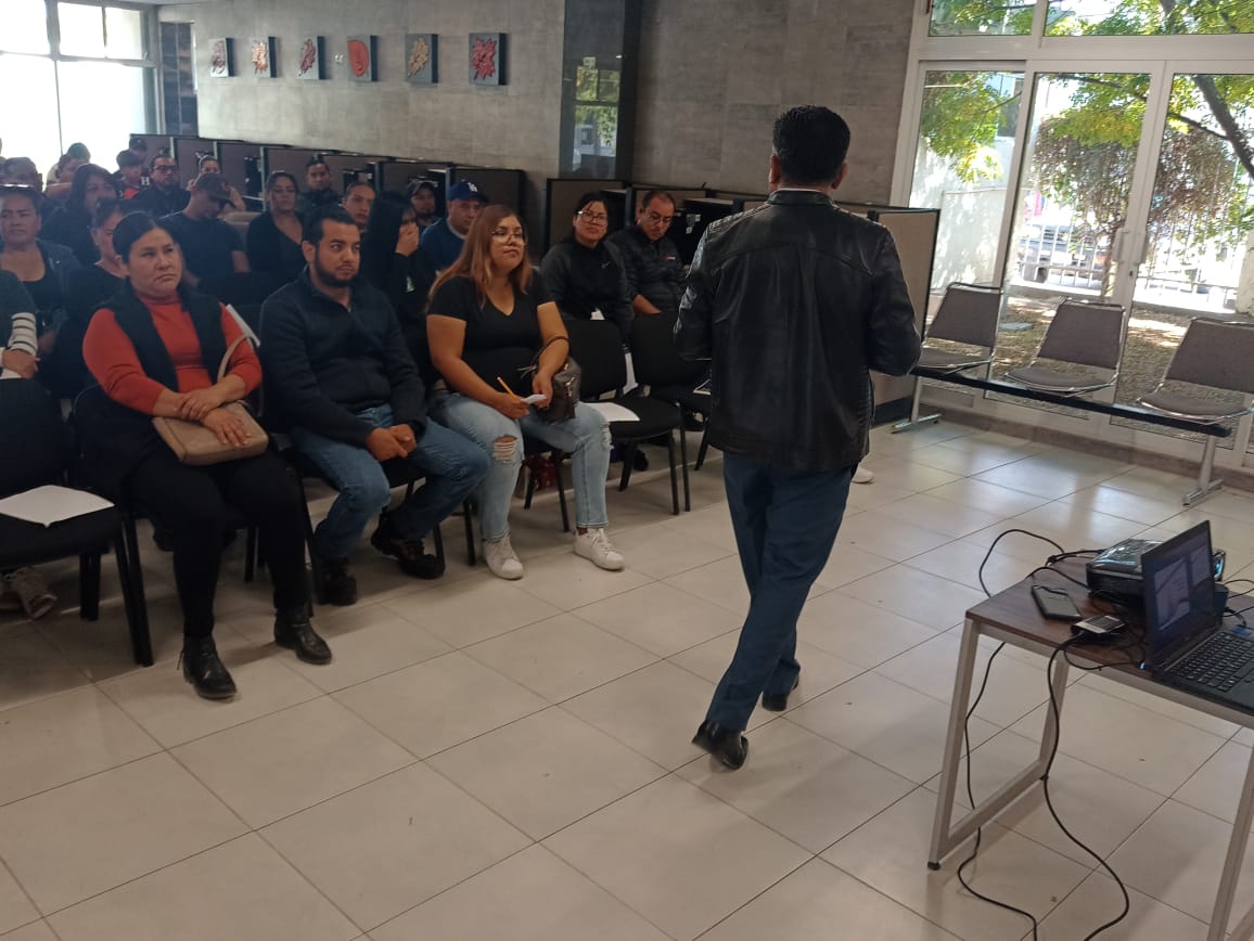 Arrancan talleres en el Conalep 1