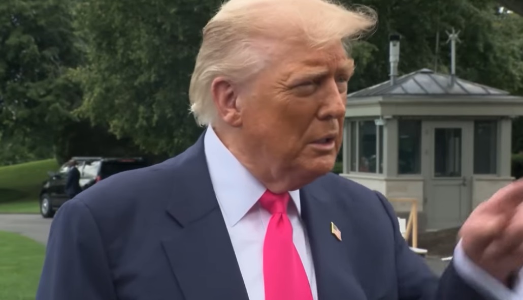 Trump retira a Estados Unidos de la OMS 